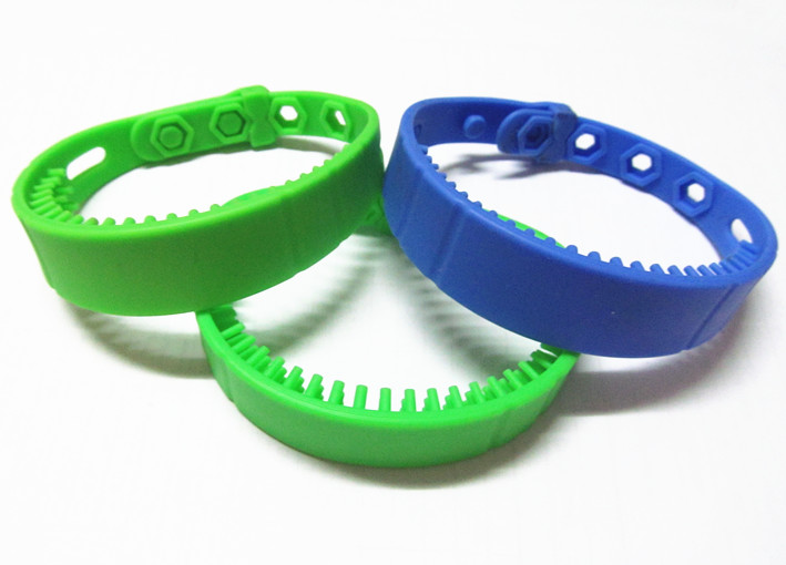 RFID超高頻遠(yuǎn)距離硅膠腕帶標(biāo)簽